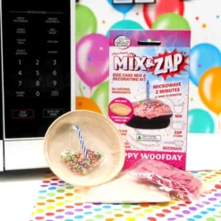 Mix & Zap Birthday Cake Kit Dog Treat Pink -Dog food Sales Shop 140620 mix zap happy woof day pink 4